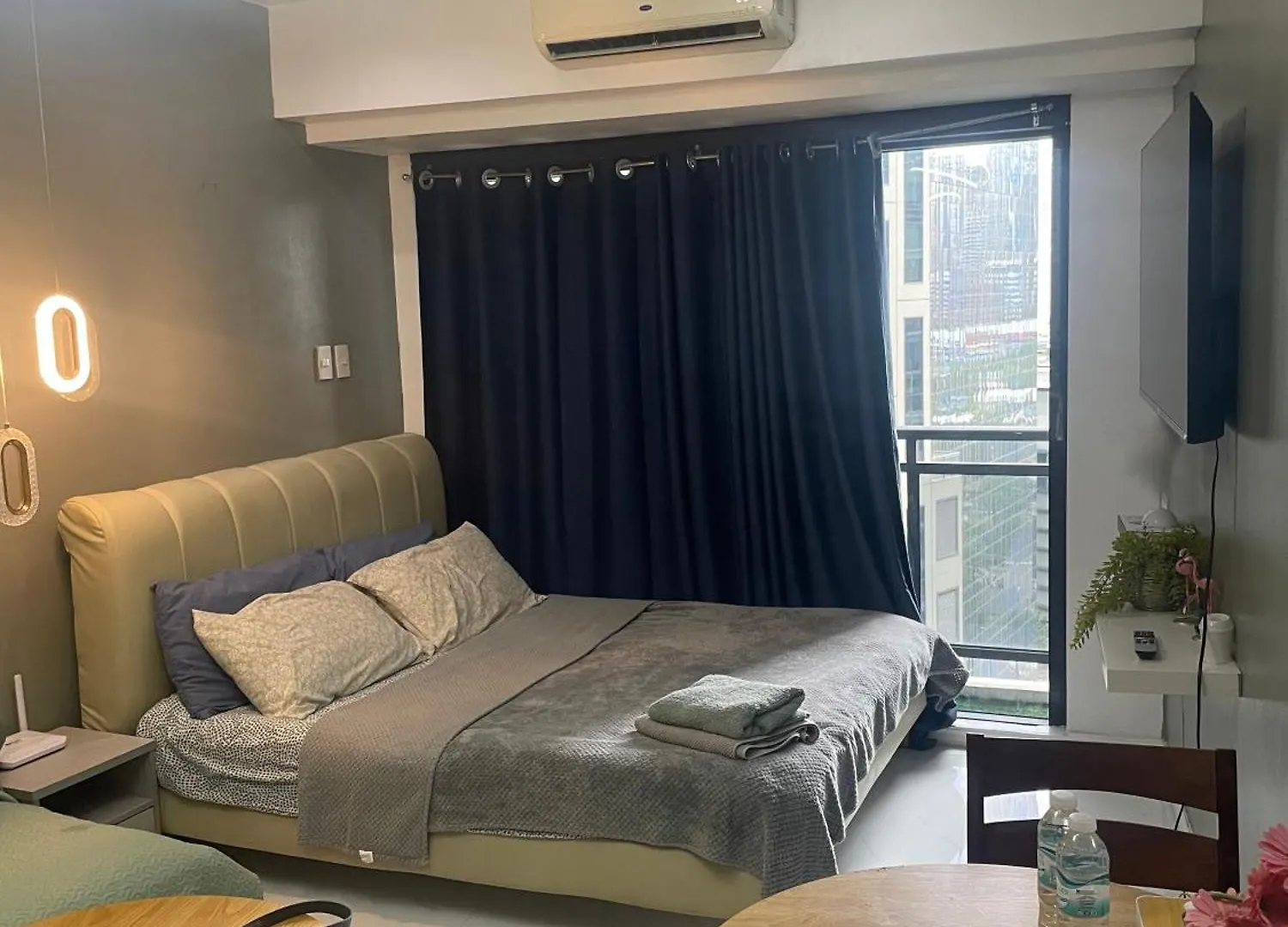 Apartment Studio For 4 With Netflix, 55In Tv, 200Mbs Net, In Heart Of Makati Manila Philippines